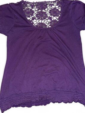 Lei Purple Short-Sleeve Top with Crochet back